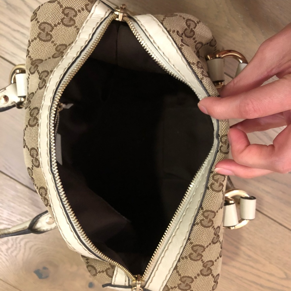 ❌SOLD❌Gucci Vintage Handbag - Picture 6 of 7